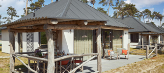 Safari Resort Beekse Bergen - Lodge - 6 personen - 3 slaapkamers - Aan het water of in de natuur